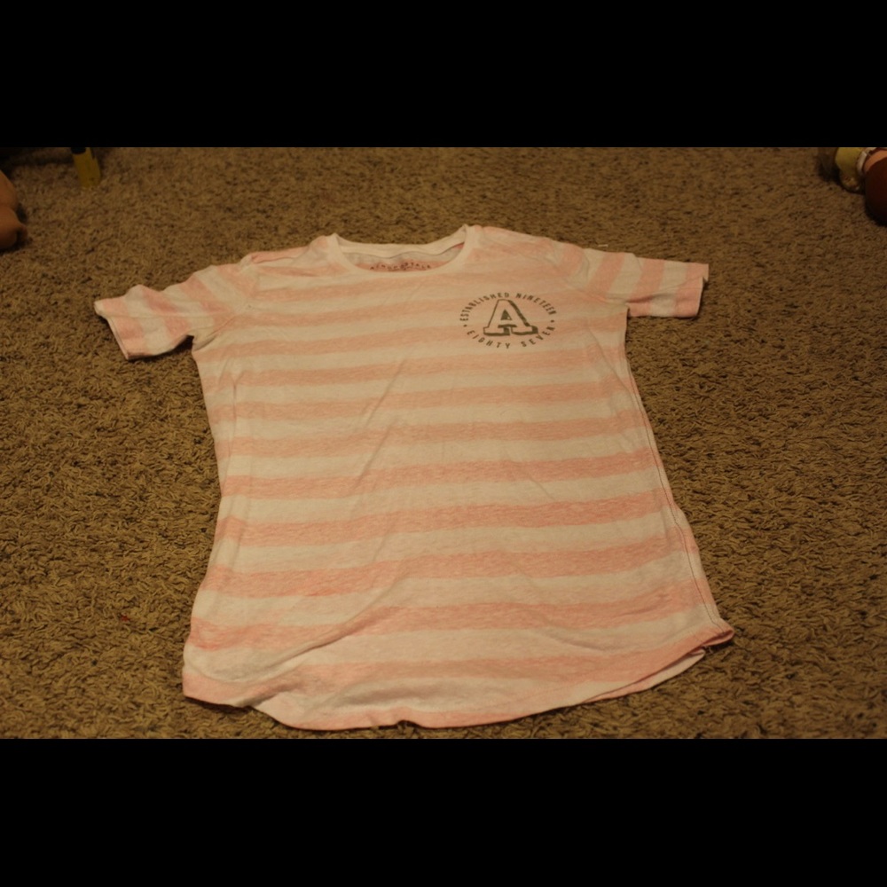 Short sleeve shirt